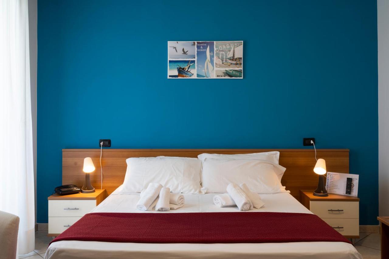 Montesilvano Marina Hotel D'Atri מראה חיצוני תמונה