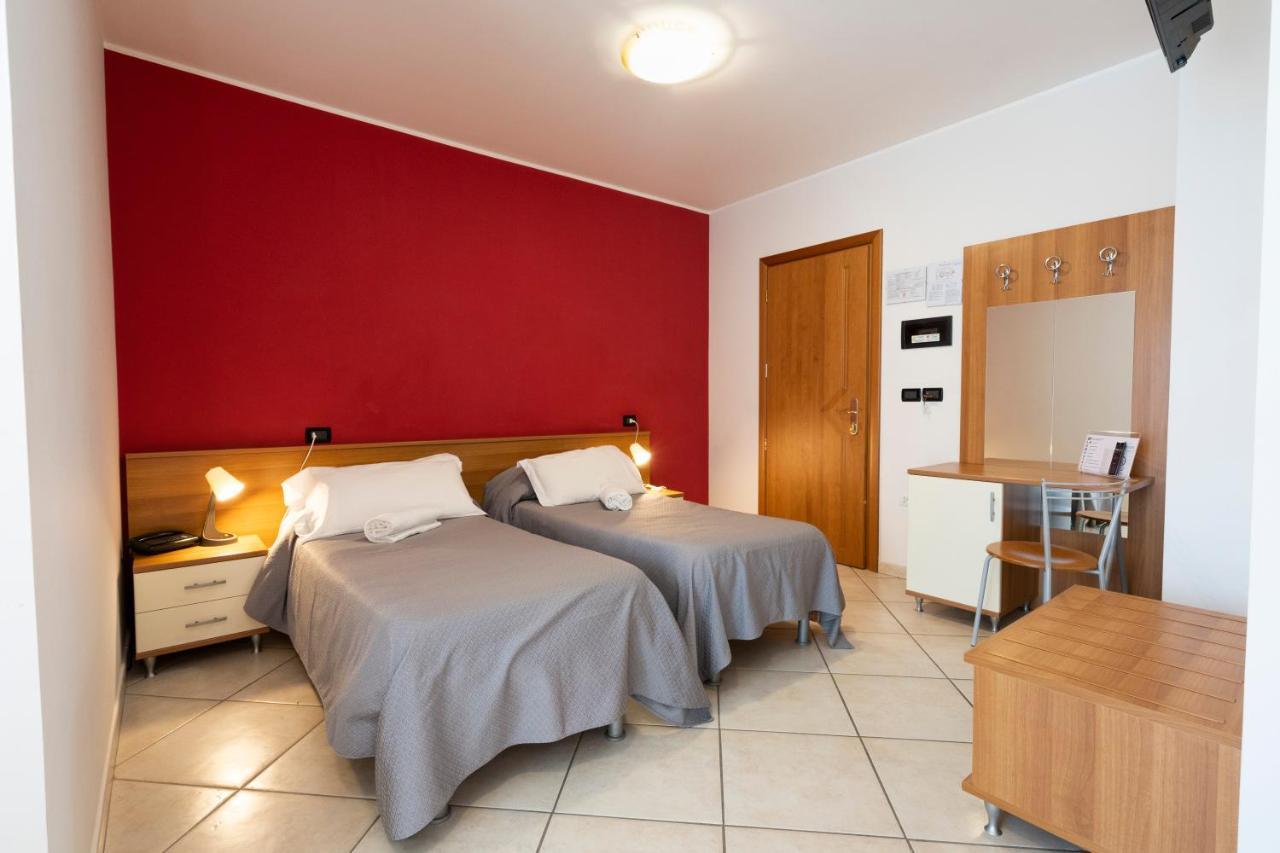 Montesilvano Marina Hotel D'Atri מראה חיצוני תמונה