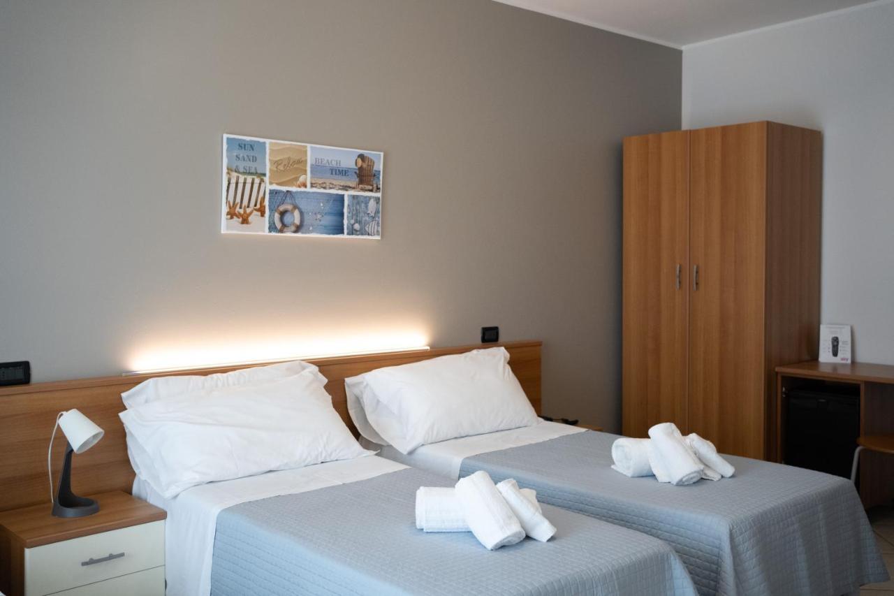 Montesilvano Marina Hotel D'Atri מראה חיצוני תמונה
