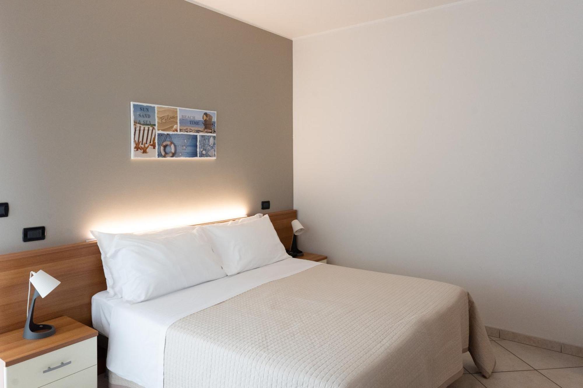 Montesilvano Marina Hotel D'Atri מראה חיצוני תמונה