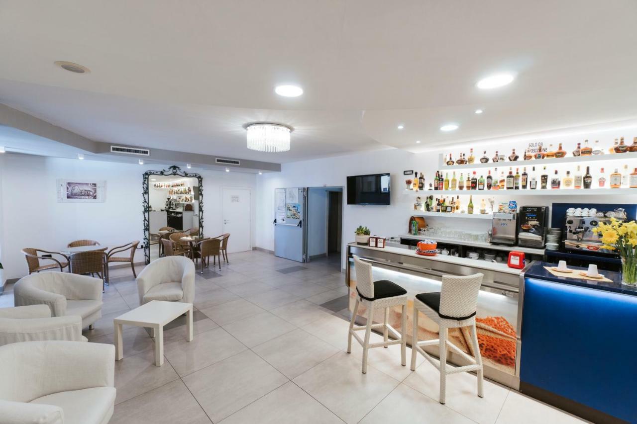 Montesilvano Marina Hotel D'Atri מראה חיצוני תמונה
