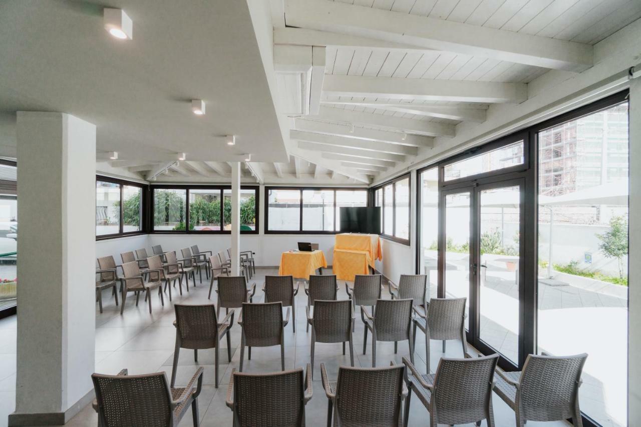 Montesilvano Marina Hotel D'Atri מראה חיצוני תמונה