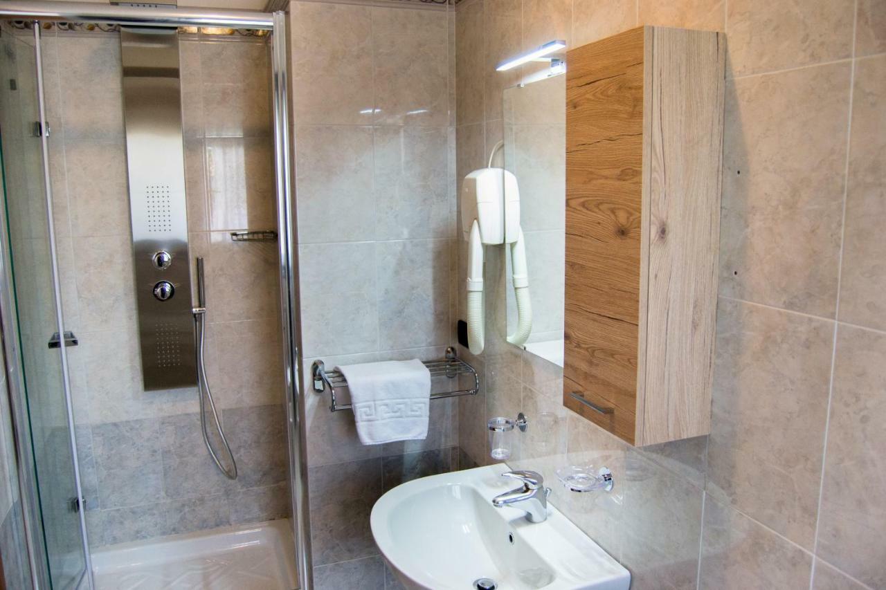 Montesilvano Marina Hotel D'Atri מראה חיצוני תמונה